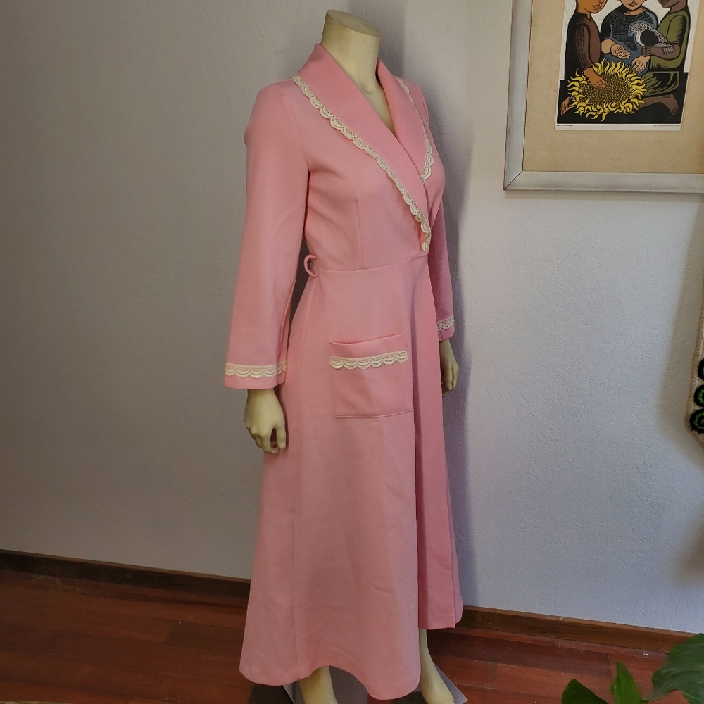 Vintage 70s Pink Robe Dressing Gown - Picture 5 of 8